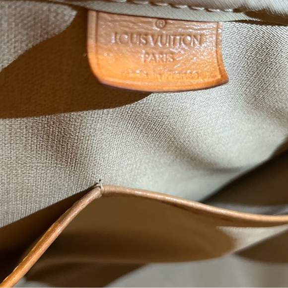 LOUIS VUITTON DEAUVILLE - Picture 9 of 11